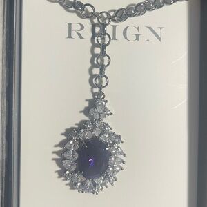 Bomb party necklace Reign